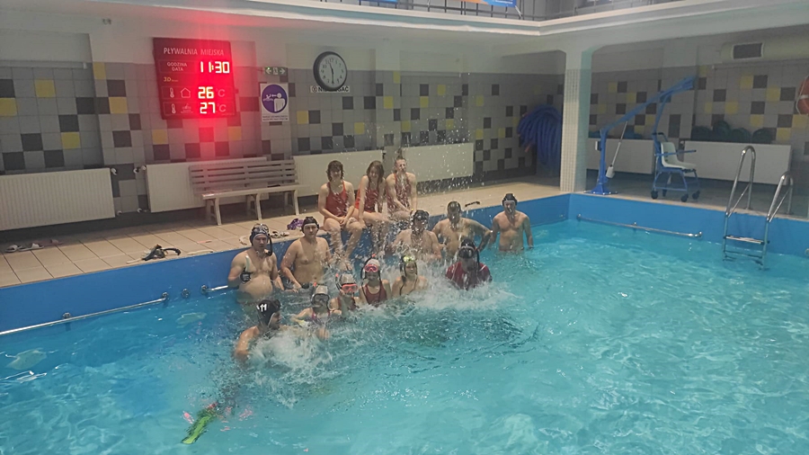 Hokej pod wodą Walenie Siemianowice Śląskie Trening 5 XI 2022. Koniec Walenia czyli Amatorska Liga Hokeja Pod Wodą